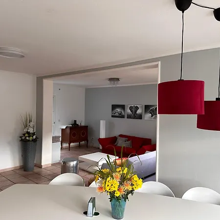 Апартаменты Grosszuegige 4-zimmer-wohnung In Bis Zu 12 Personen Дортмунд